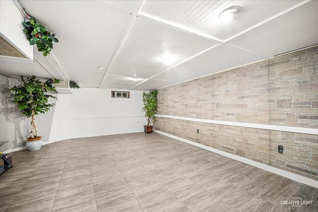 $299,900 | 421 North Neltnor Boulevard, West Chicago, IL 60185