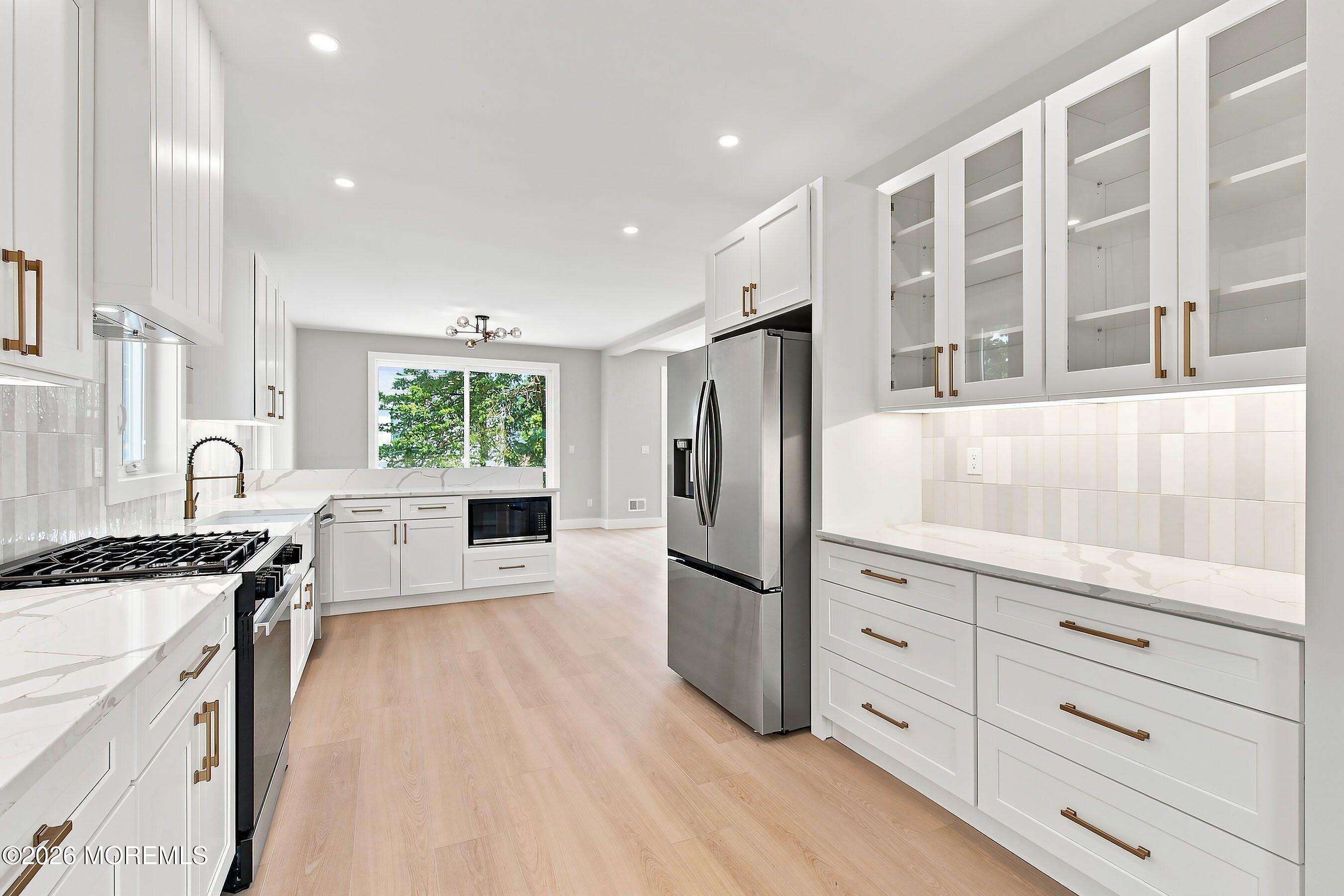 94 Pinewood Road Toms River, NJ 08753 - Photo 16 of 48 13-Kitchen to Dining