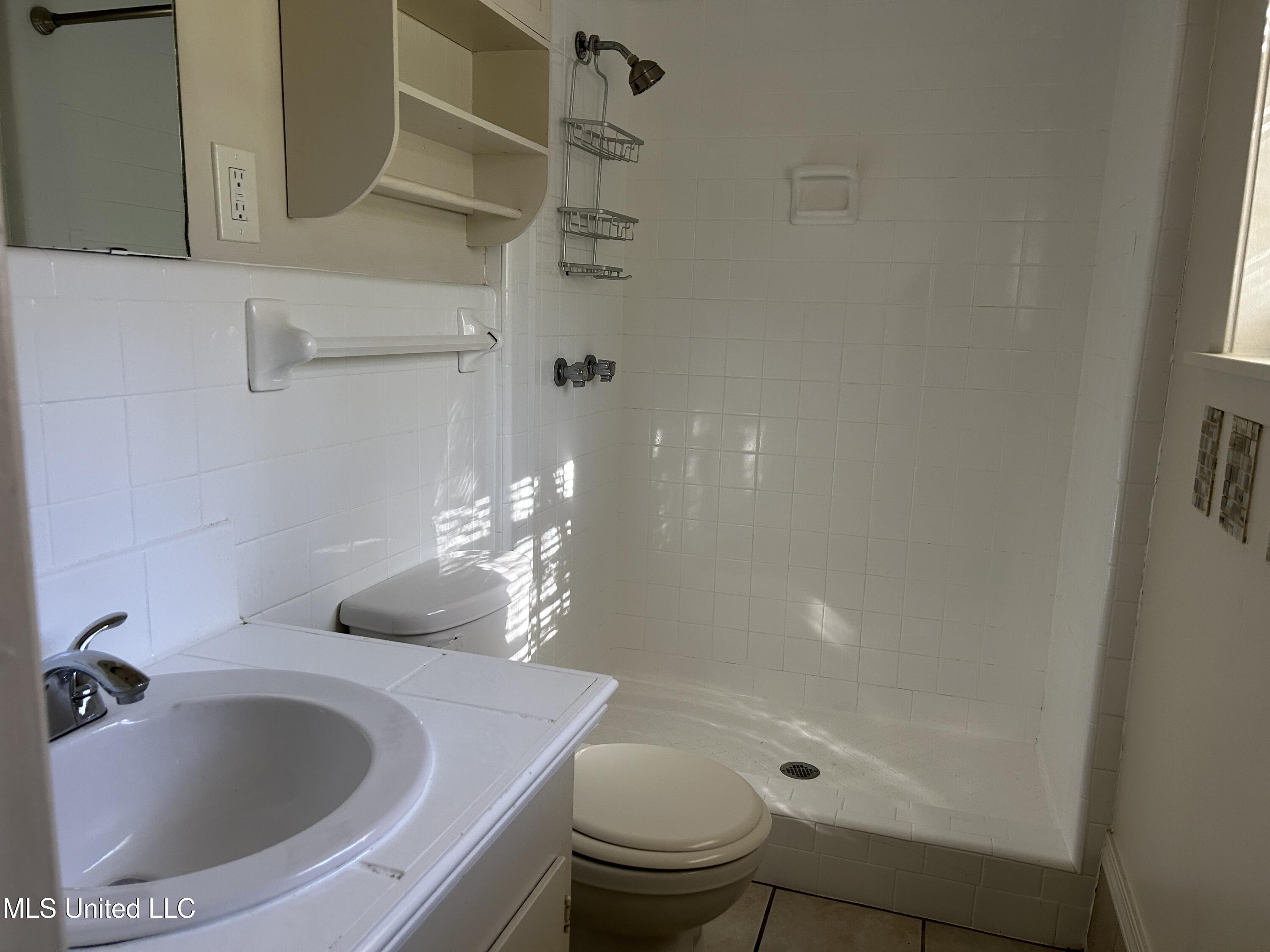 326 Oakhill Circle Clinton, MS 39056 - Photo 7 of 9 IMG_0636