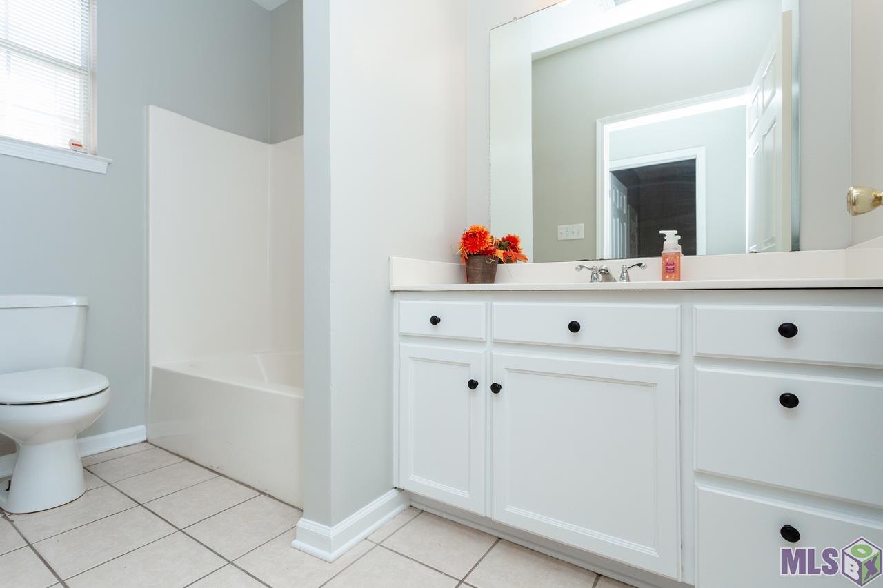 9591 Pecan Tree Drive Baton Rouge, LA 70810 - Photo 14 of 16