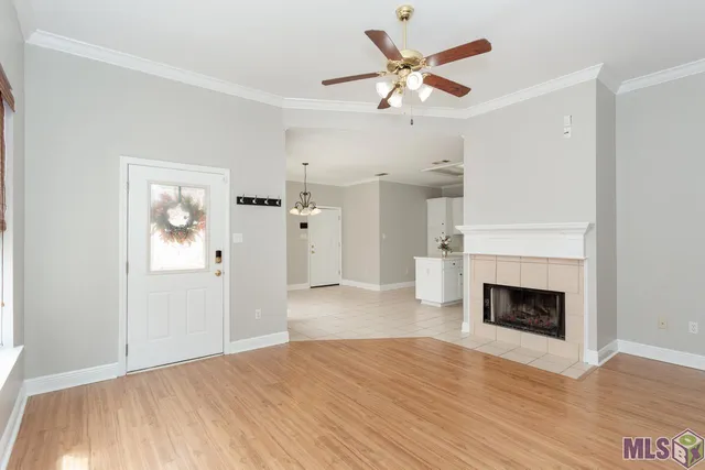 $1,700 | 9591 Pecan Tree Drive, Baton Rouge, LA 70810