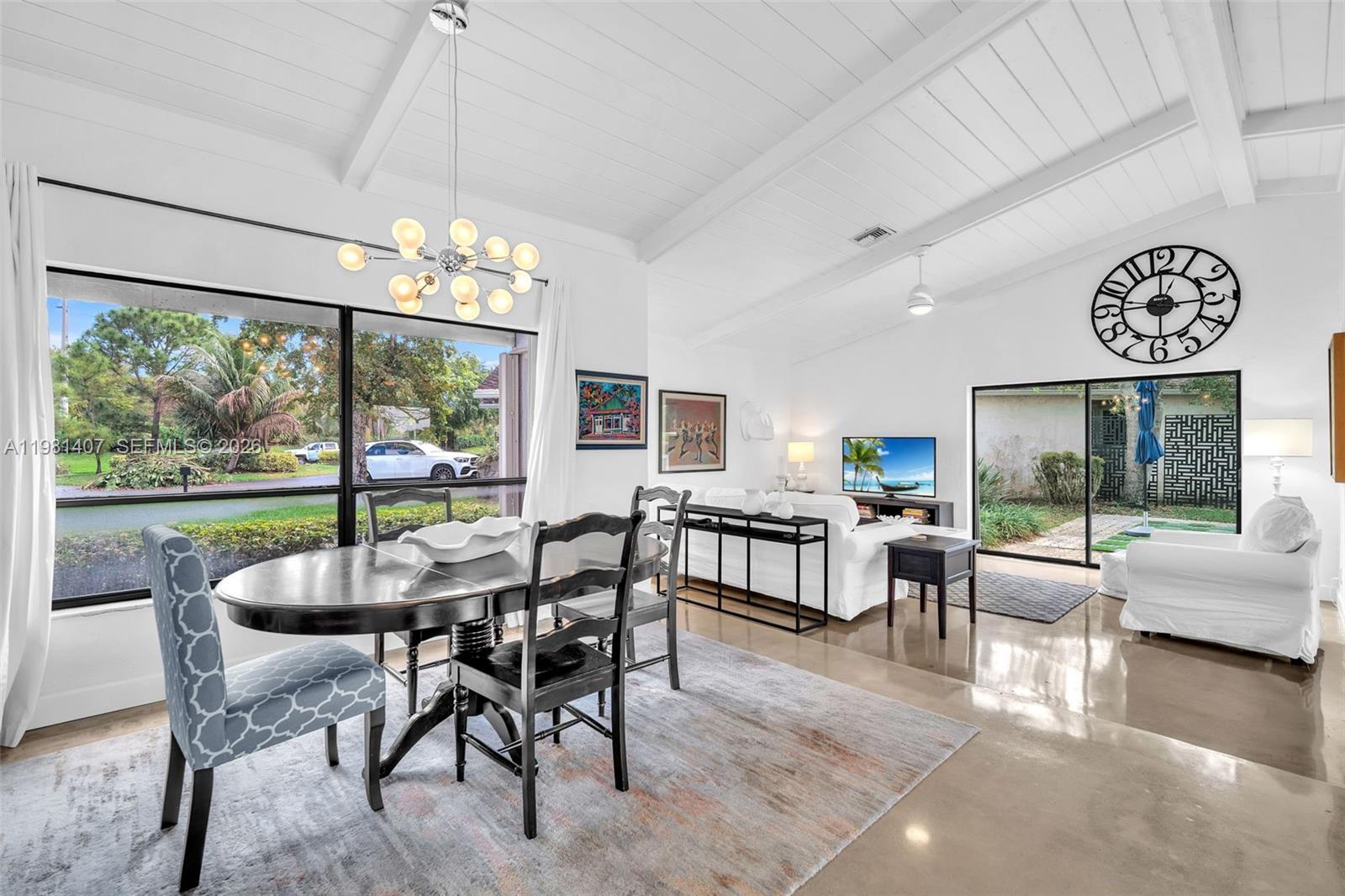 211 Southwest 87th Terrace Plantation, FL 33324 - Photo 17 of 54
