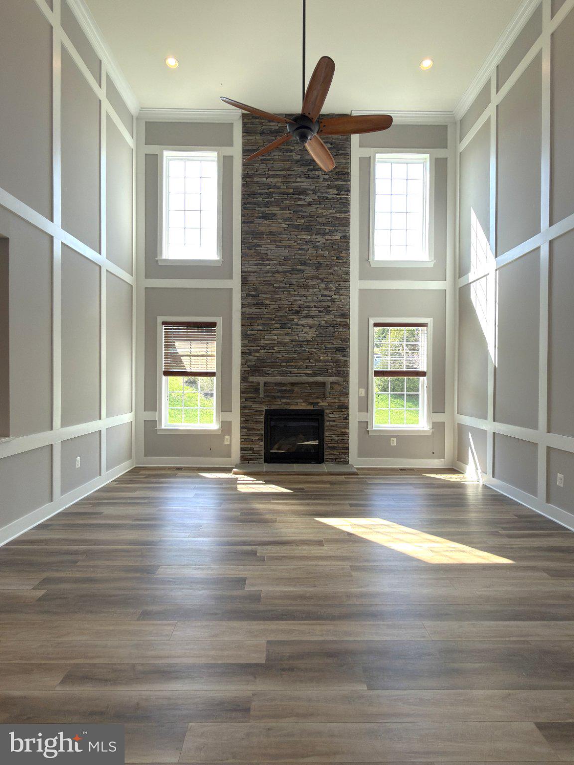 8 Ramsdell Court Round Hill, VA 20141 - Photo 16 of 59 8 RAMSDELL CT Family Room