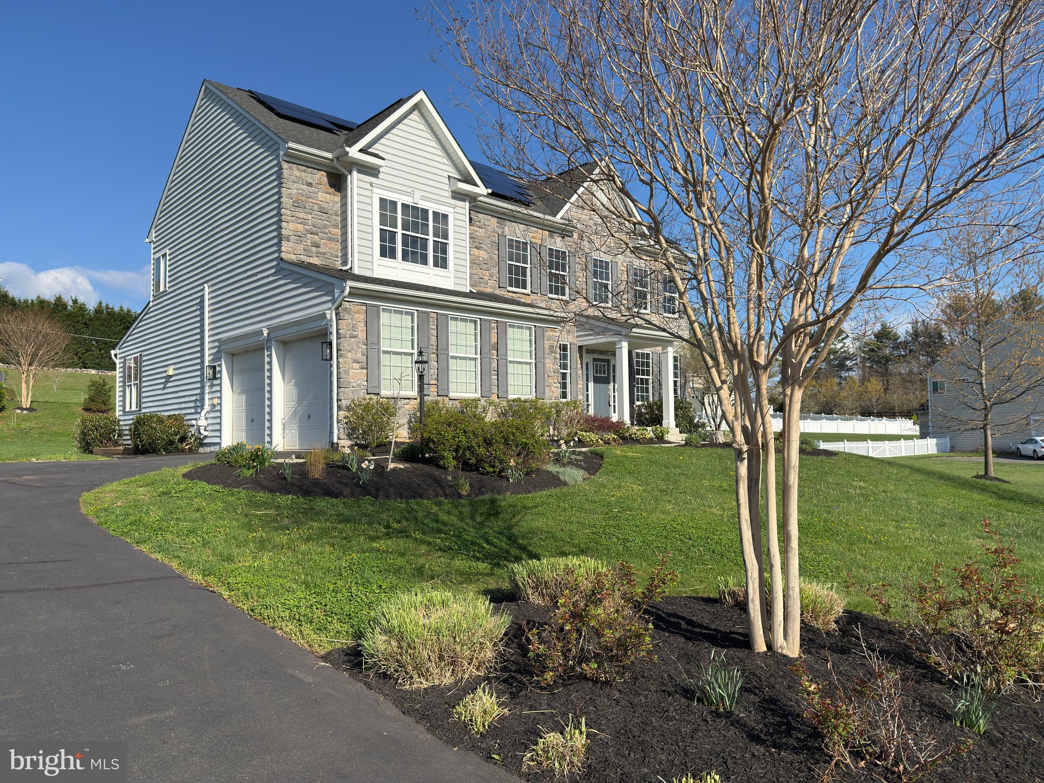 8 Ramsdell Court Round Hill, VA 20141 - Photo 3 of 59 8 RAMSDELL CT Exterior