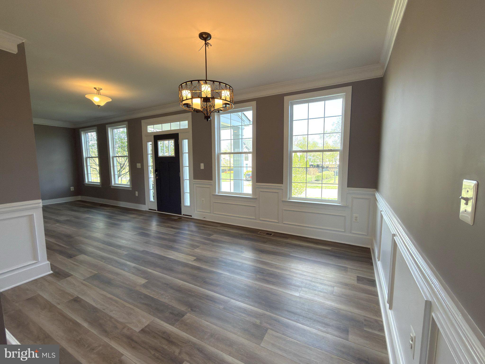8 Ramsdell Court Round Hill, VA 20141 - Photo 7 of 59 8 RAMSDELL CT Dining Room