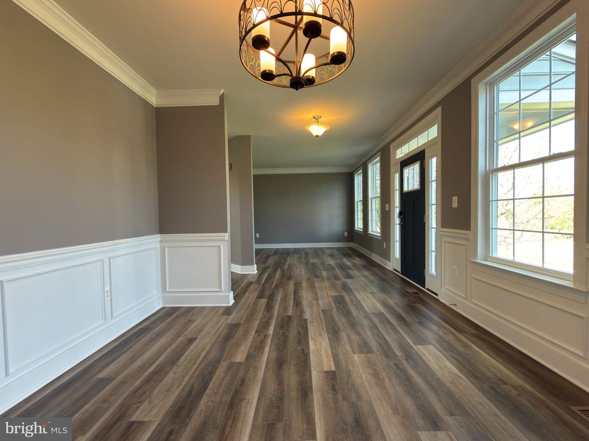 8 Ramsdell Court Round Hill, VA 20141 - Photo 8 of 59 8 RAMSDELL CT Dining Room to Living Room