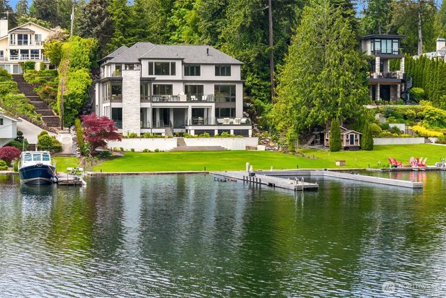 $17,950,000 | 3234 78th Place Northeast, Medina, WA 98039
