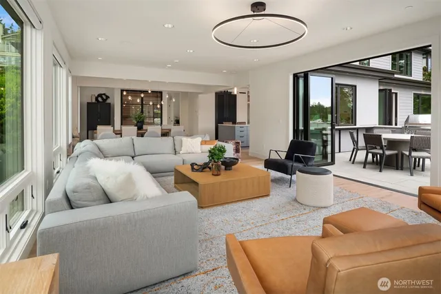 $17,950,000 | 3234 78th Place Northeast, Medina, WA 98039