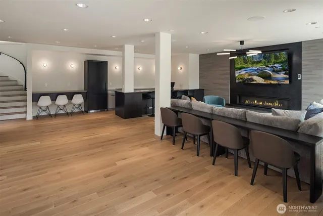 $17,950,000 | 3234 78th Place Northeast, Medina, WA 98039