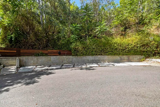 $1,589,000 | 2016 Mt Prospect Drive, Topanga, CA 90290