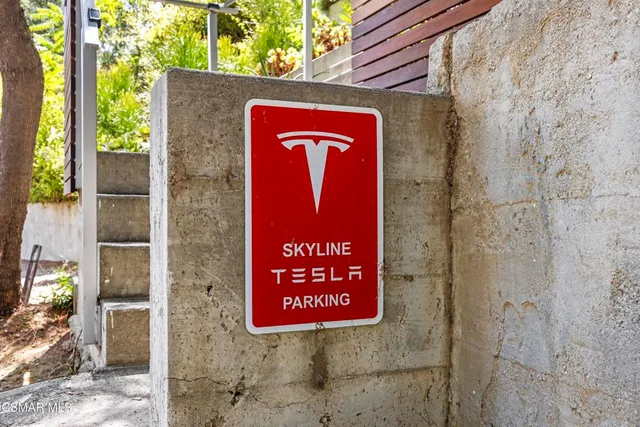 $1,589,000 | 2016 Mt Prospect Drive, Topanga, CA 90290