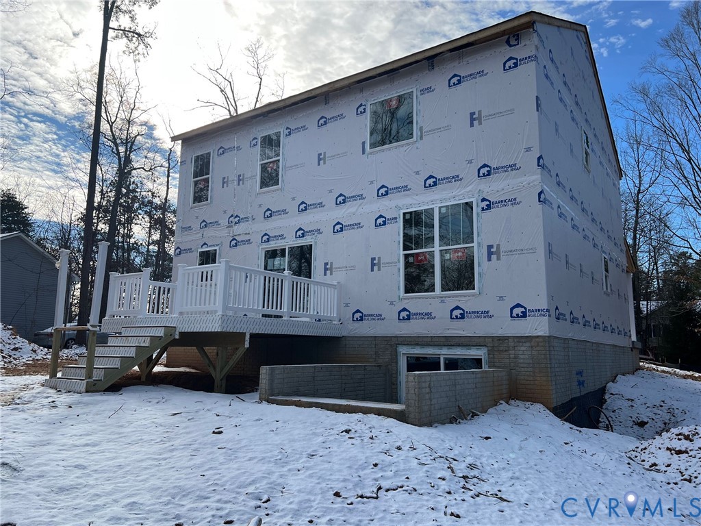 200 Victoria Drive Ruther Glen, VA 22546 - Photo 2 of 30 a swimming pool with outdoor seating