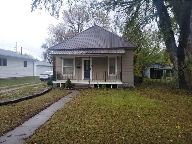 $99,900 | 407 East 22nd Street, Pittsburg, KS 66762