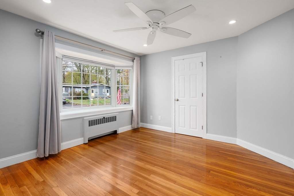 15 Walton Street Wakefield, MA 01880 - Photo 20 of 39