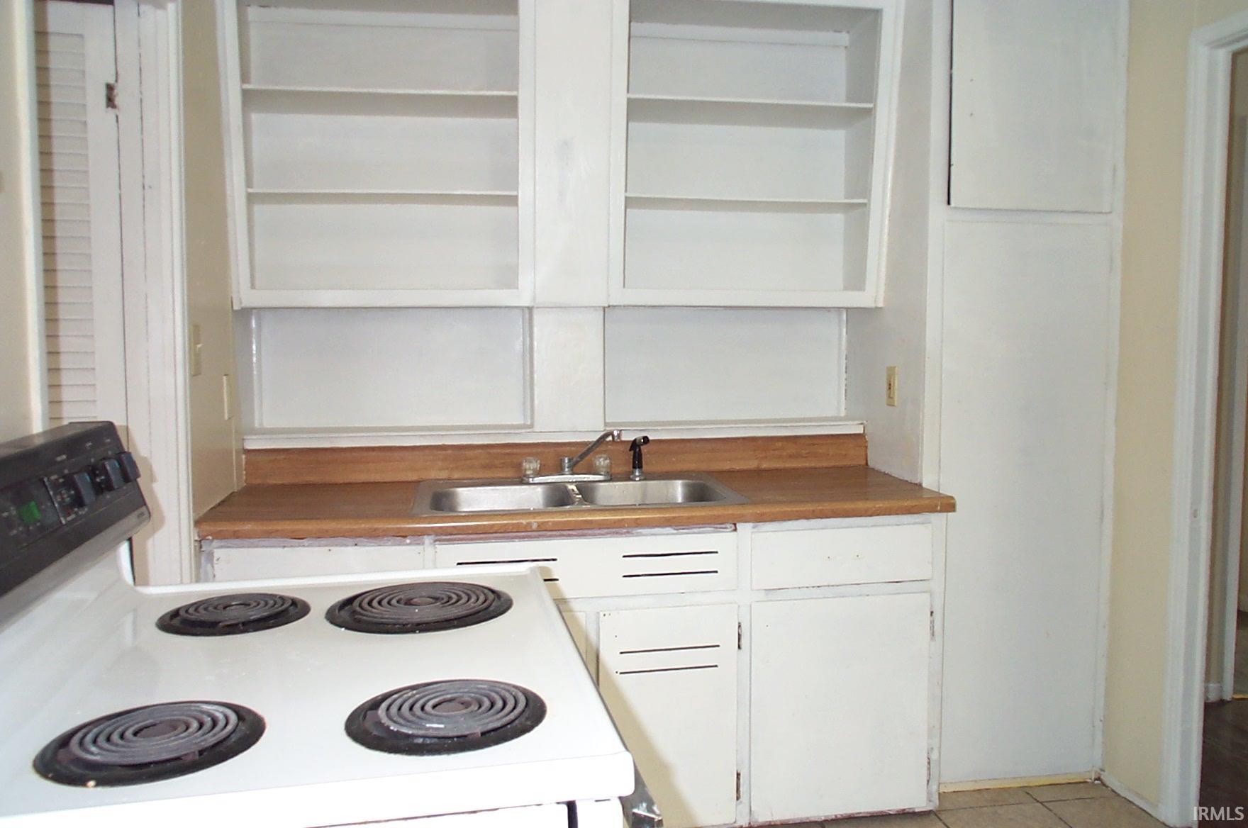 3419 Robinwood Drive Fort Wayne, IN 46806 - Photo 12 of 21