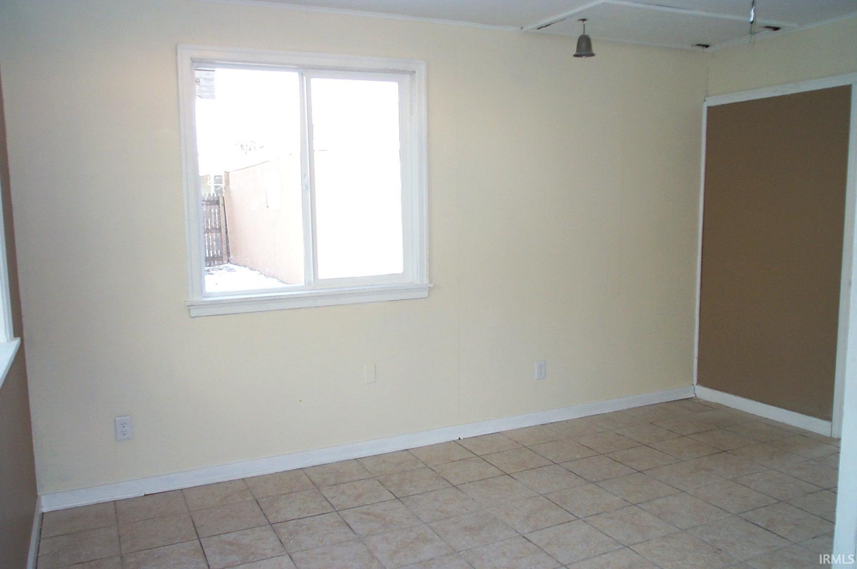 3419 Robinwood Drive Fort Wayne, IN 46806 - Photo 13 of 21