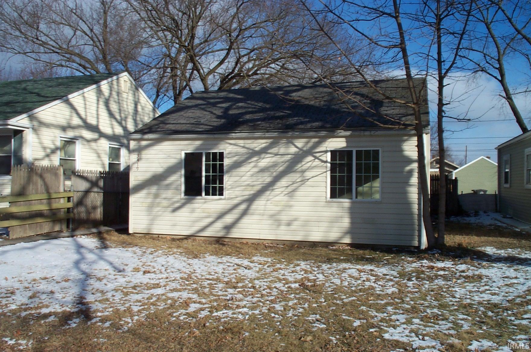 3419 Robinwood Drive Fort Wayne, IN 46806 - Photo 2 of 21