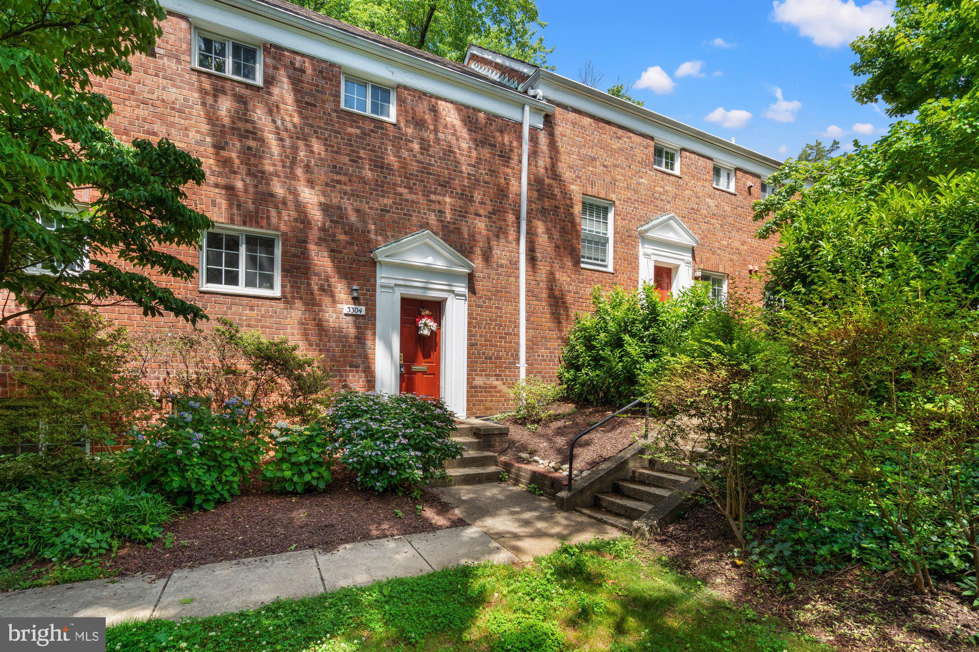 3304 Gunston Road Alexandria, VA 22302 - Photo 4 of 28 front view of a house with a yard