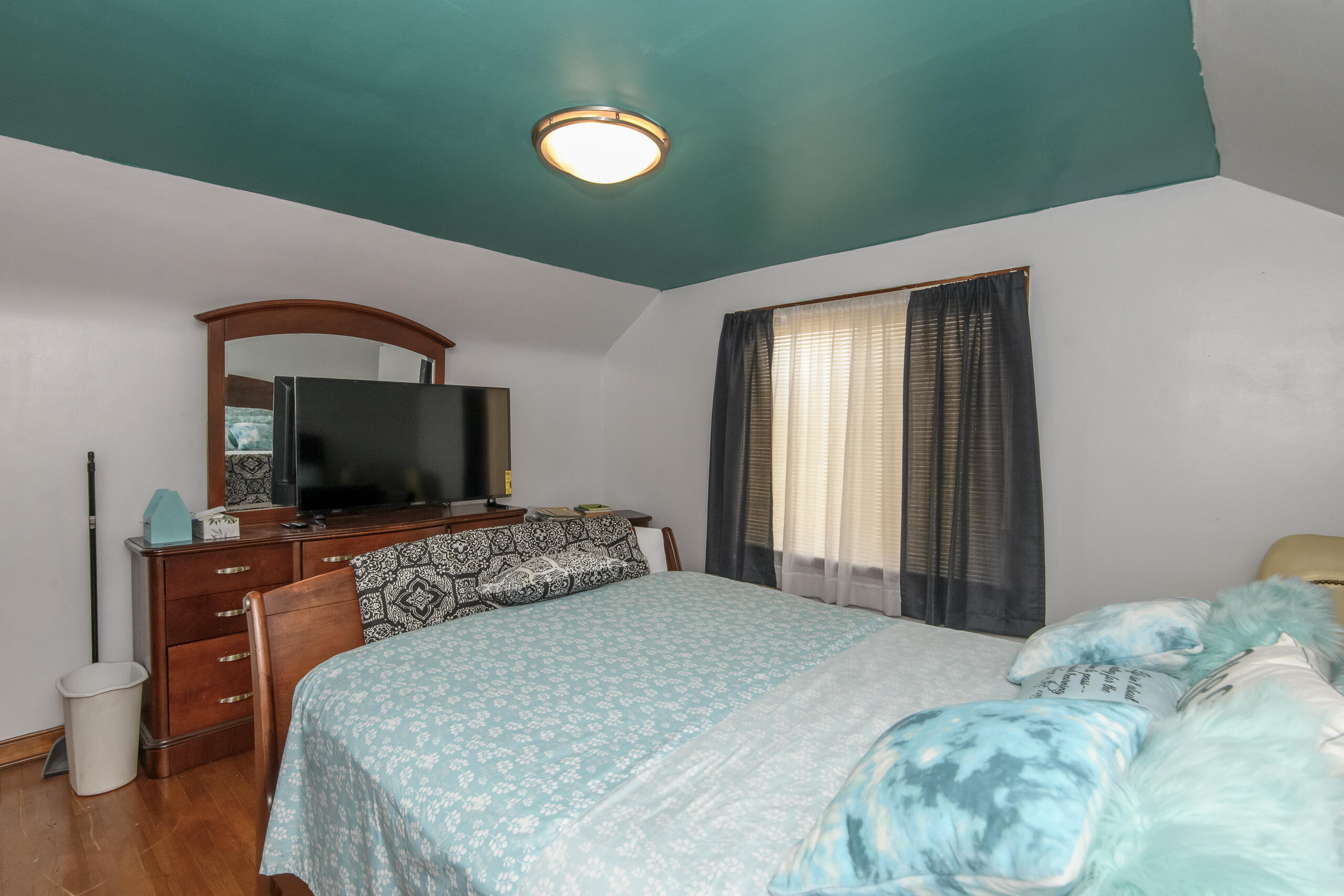 4460 North 42nd Street Milwaukee, WI 53209 - Photo 18 of 25 Bedroom