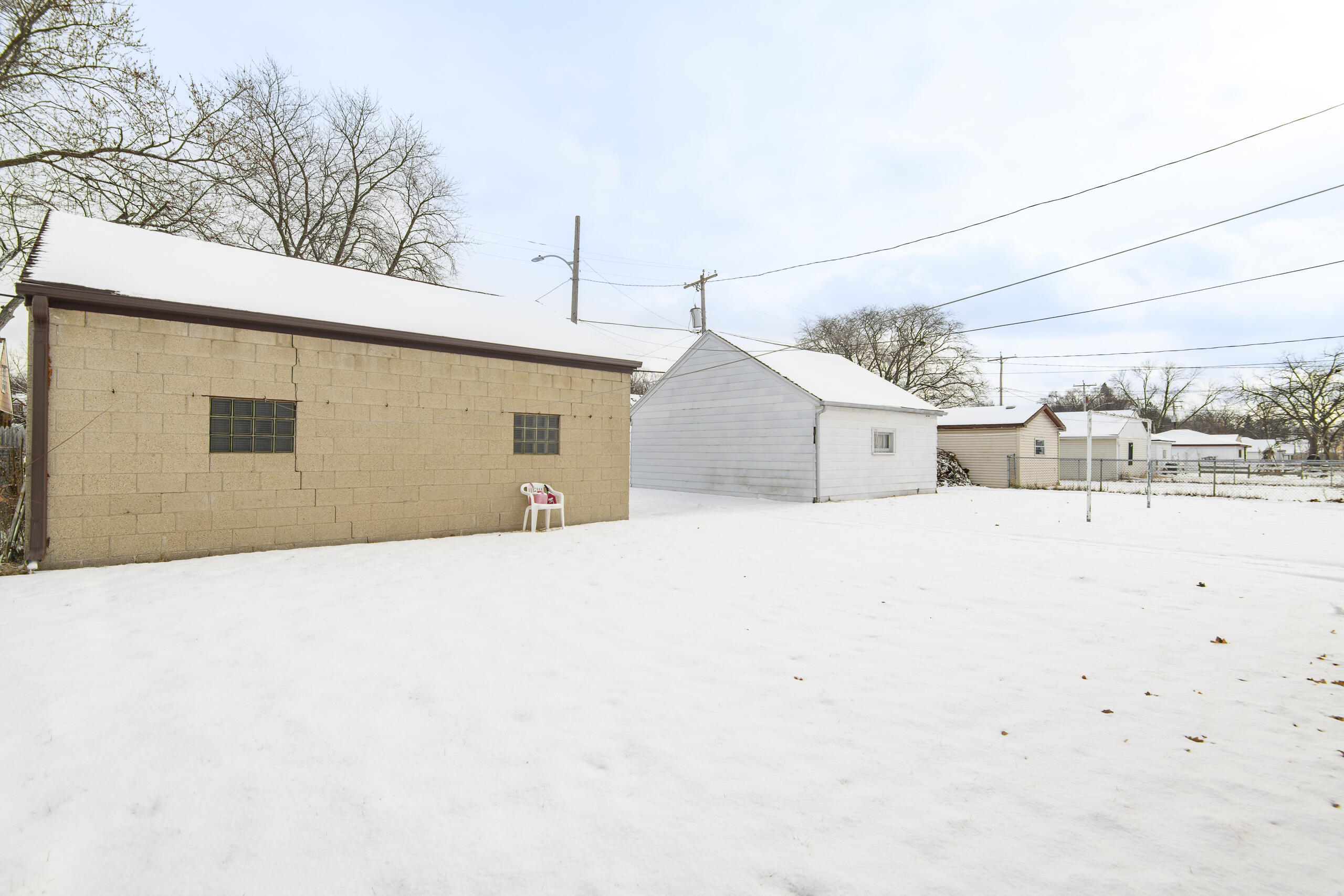 4460 North 42nd Street Milwaukee, WI 53209 - Photo 22 of 25 Backyard