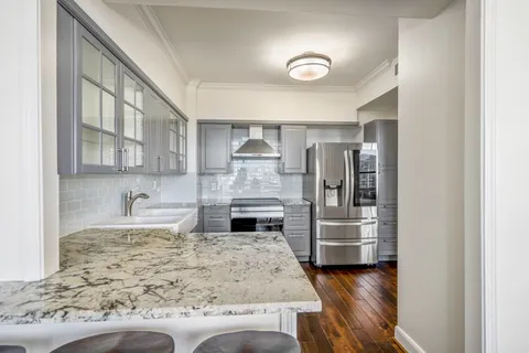 $375,000 | 15 Greenway Plaza, Unit 12D, Houston, TX 77046