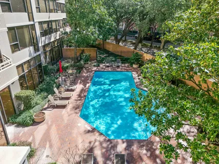 $375,000 | 15 Greenway Plaza, Unit 12D, Houston, TX 77046