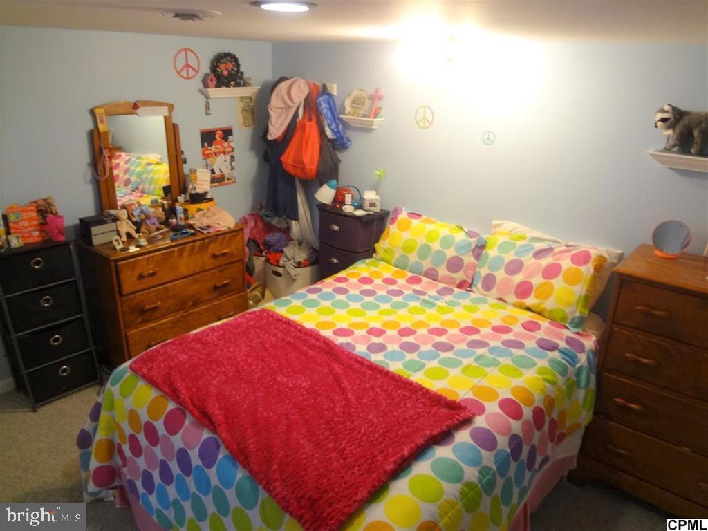 1365 Overlook Road Middletown, PA 17057 - Photo 8 of 22 Gallery Image 8