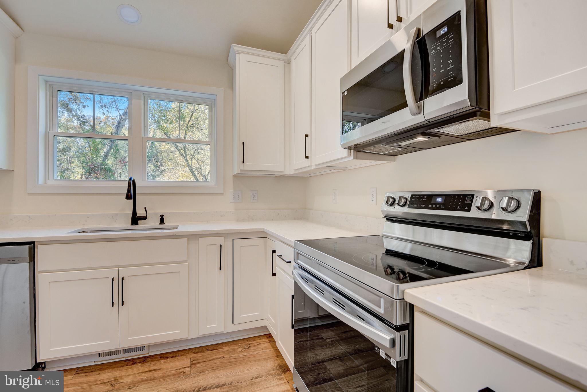8160 Hog Neck Road Pasadena, MD 21122 - Photo 13 of 43 Gallery Image 13