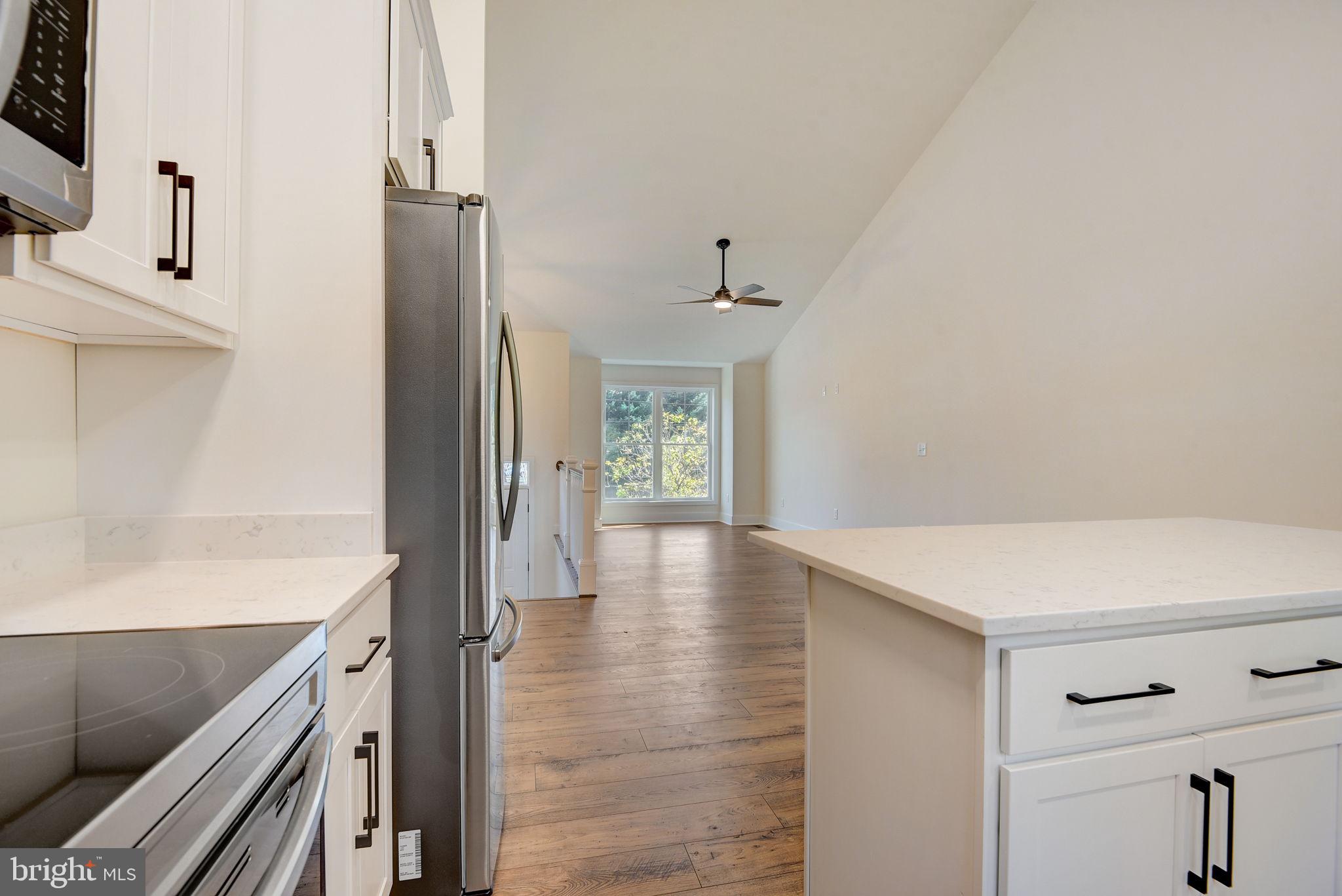 8160 Hog Neck Road Pasadena, MD 21122 - Photo 16 of 43 Gallery Image 16