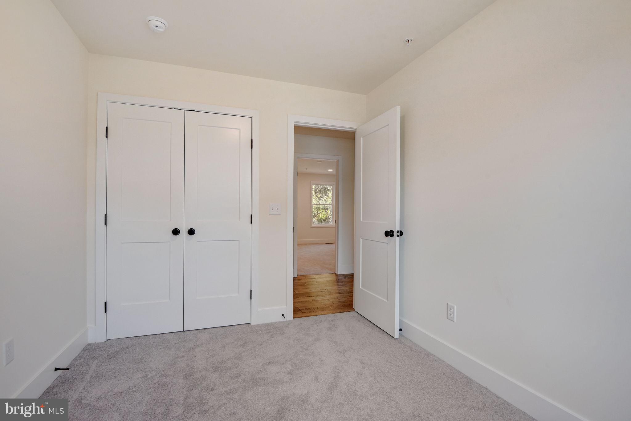 8160 Hog Neck Road Pasadena, MD 21122 - Photo 25 of 43 Gallery Image 25