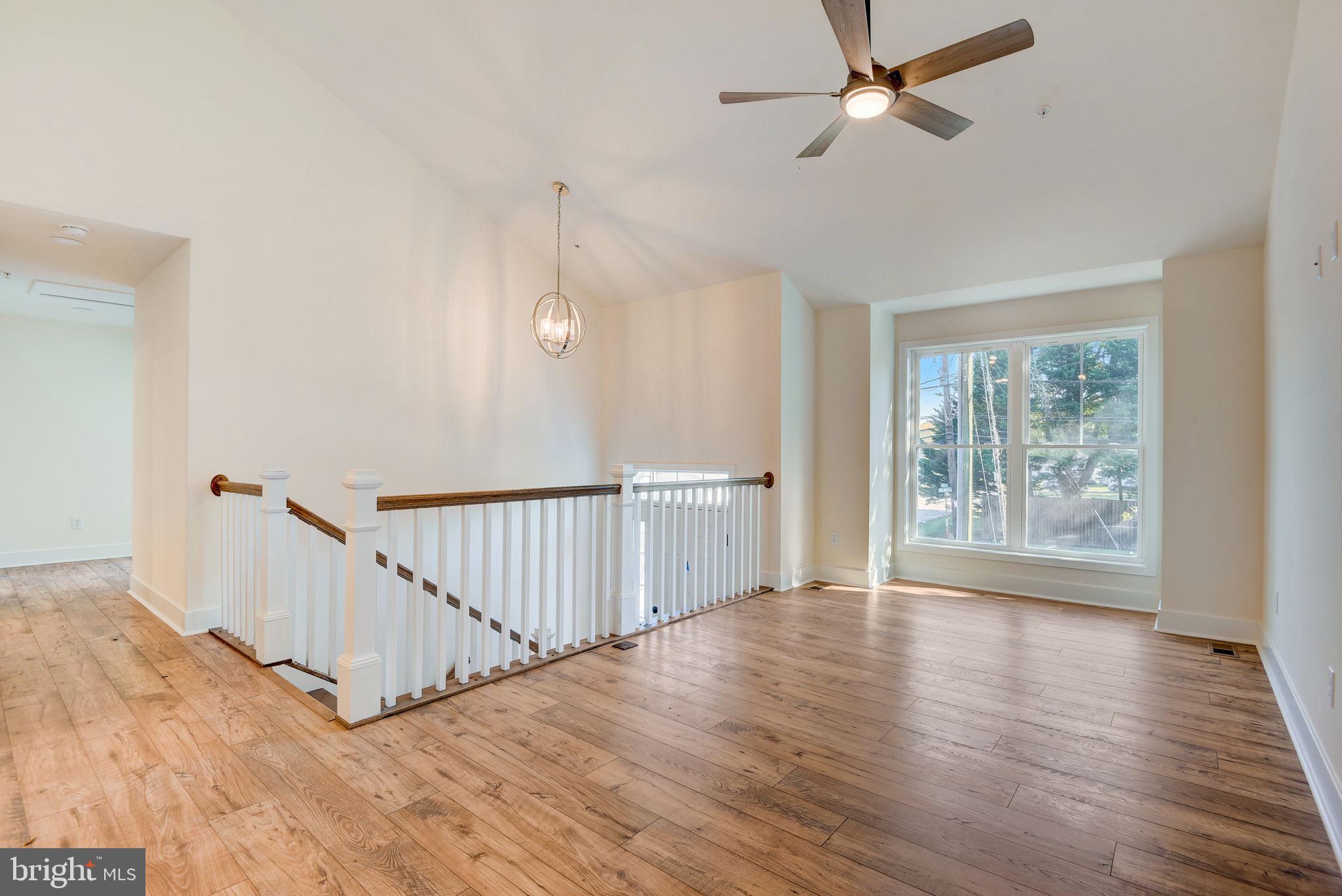 8160 Hog Neck Road Pasadena, MD 21122 - Photo 7 of 43 Gallery Image 7