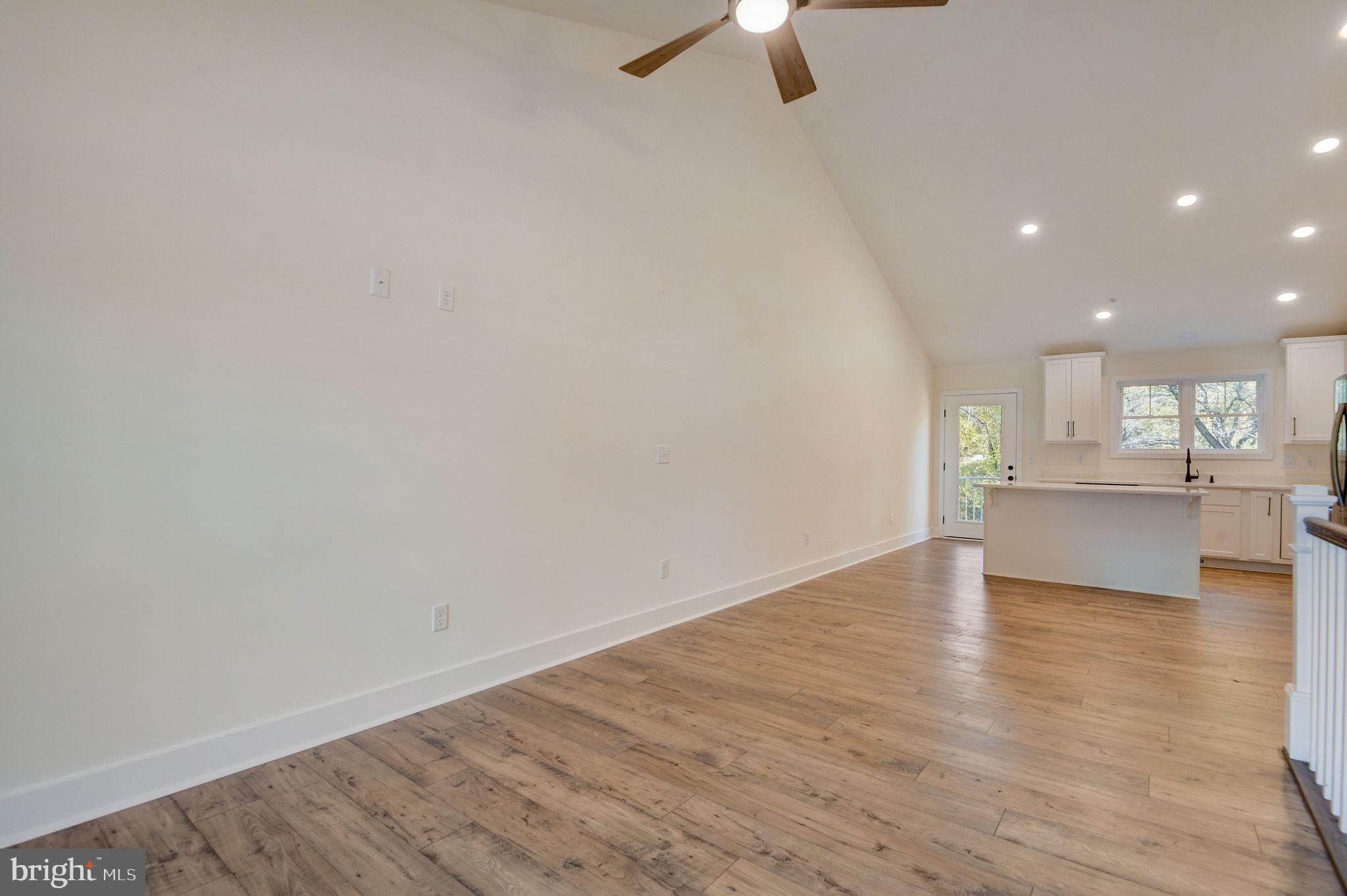 8160 Hog Neck Road Pasadena, MD 21122 - Photo 9 of 43 Gallery Image 9