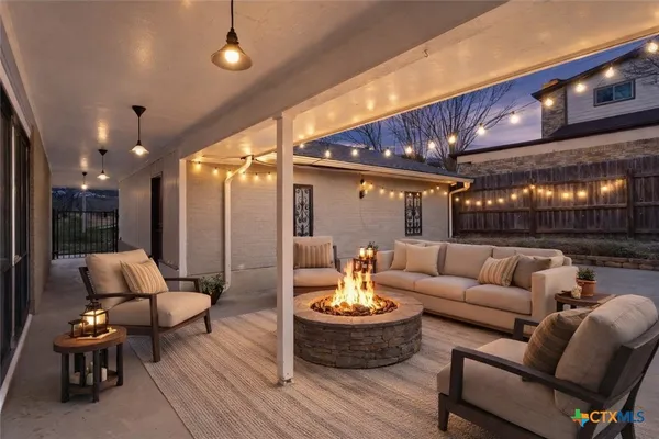 a view of a house with a garage