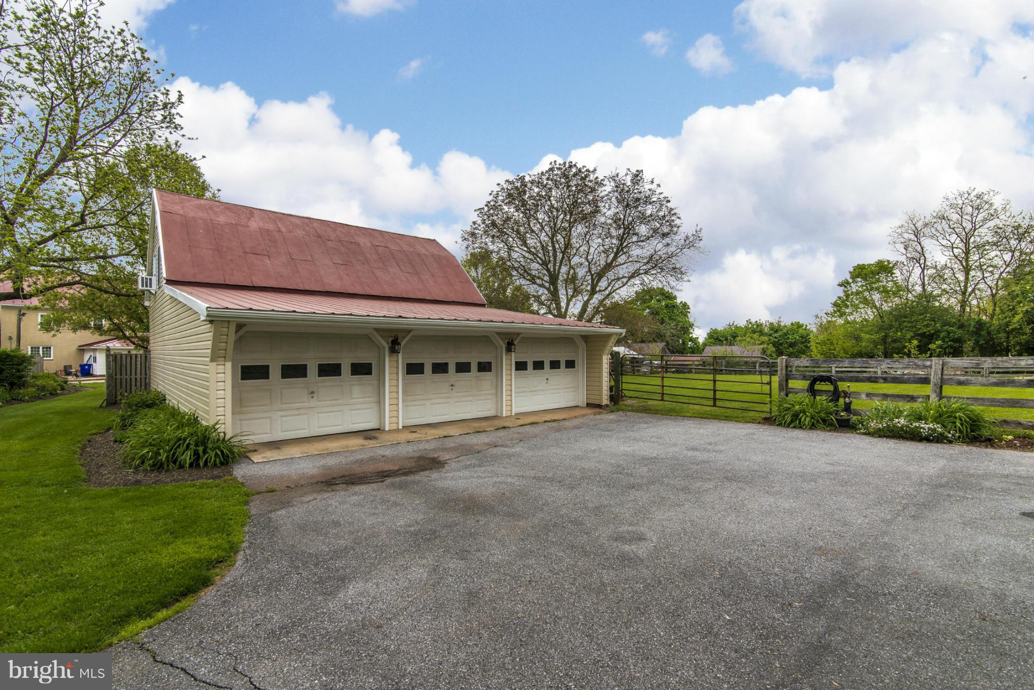 8203 Rocky Ridge Road Thurmont, MD 21788 - Photo 26 of 30 Exterior (Rear)