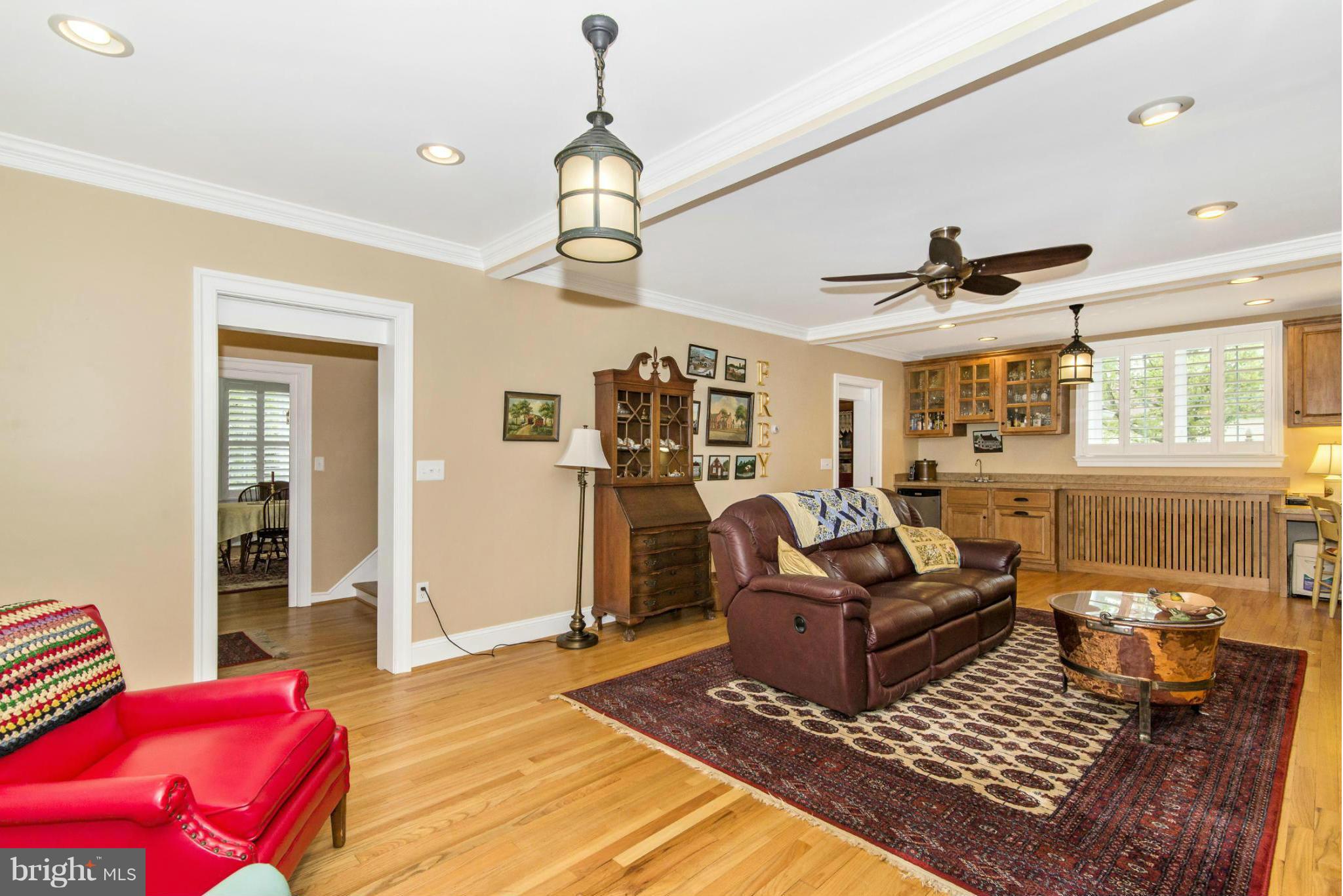 8203 Rocky Ridge Road Thurmont, MD 21788 - Photo 9 of 30 Living Room