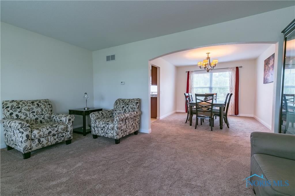 7054 Saddleback Road Maumee, OH 43537 - Photo 8 of 36 Gallery Image 8