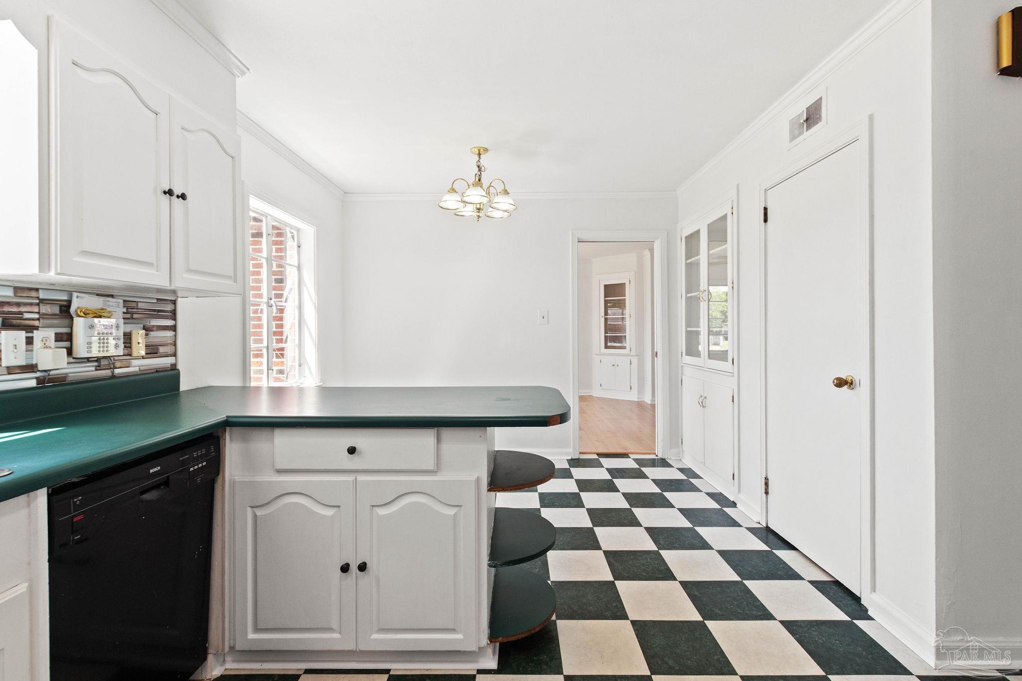 402 East Poplar Street Atmore, AL 36502 - Photo 15 of 69