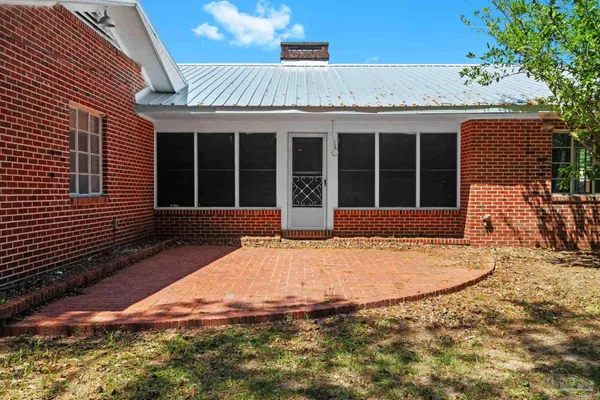 $239,900 | 402 East Poplar Street, Atmore, AL 36502