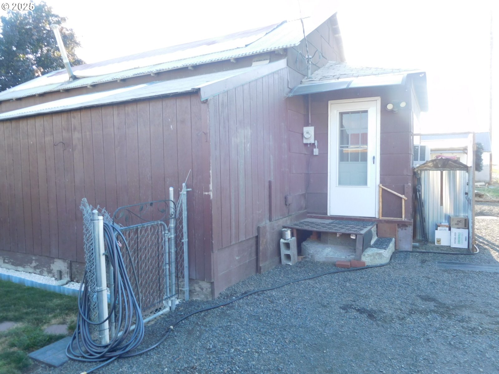 315 West Washington Street Athena, OR 97813 - Photo 11 of 25 a view of front door of house