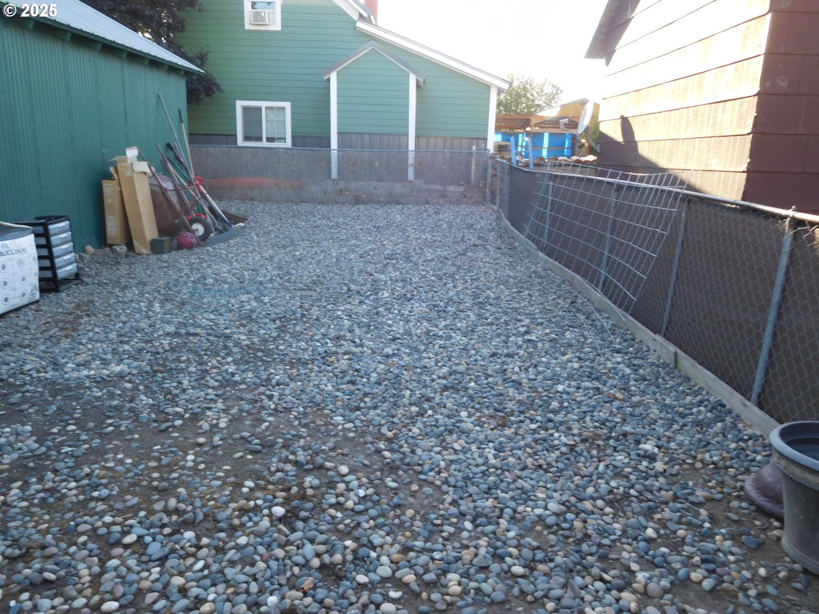 315 West Washington Street Athena, OR 97813 - Photo 25 of 25 a view of a backyard with table and chairs