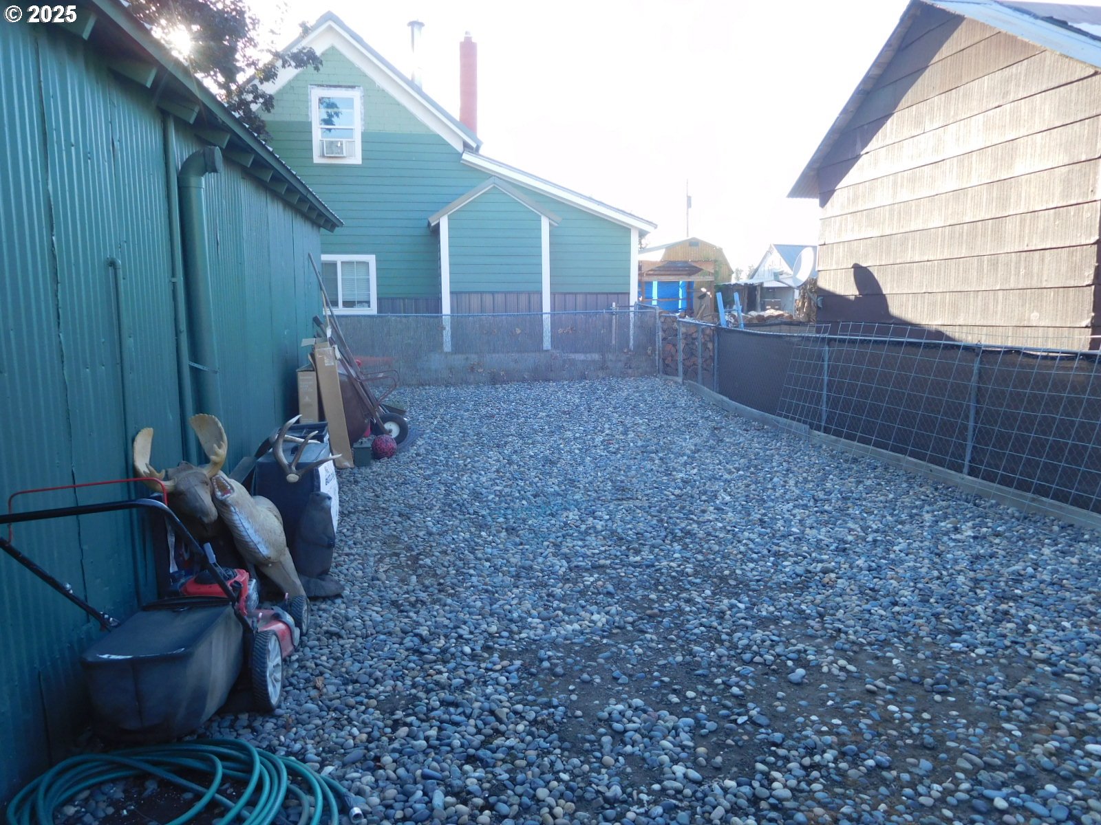 315 West Washington Street Athena, OR 97813 - Photo 10 of 25 a view of backyard with cabin