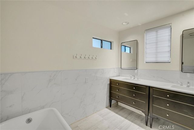 $6,995 | 2441 Lyric Avenue, Los Angeles, CA 90027