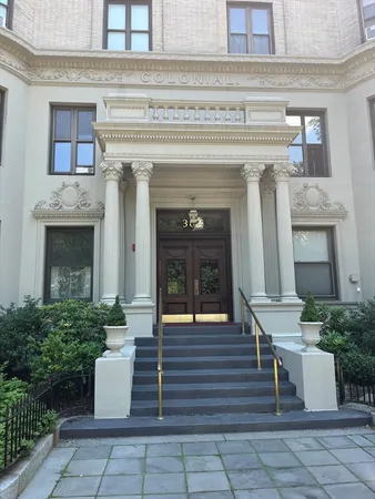 $4,300 | 382 Commonwealth Avenue, Unit 52, Boston, MA 02215