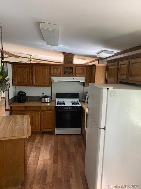 233 Martin Branch Road Leicester, NC 28748 - Photo 5 of 14 Gallery Image 5