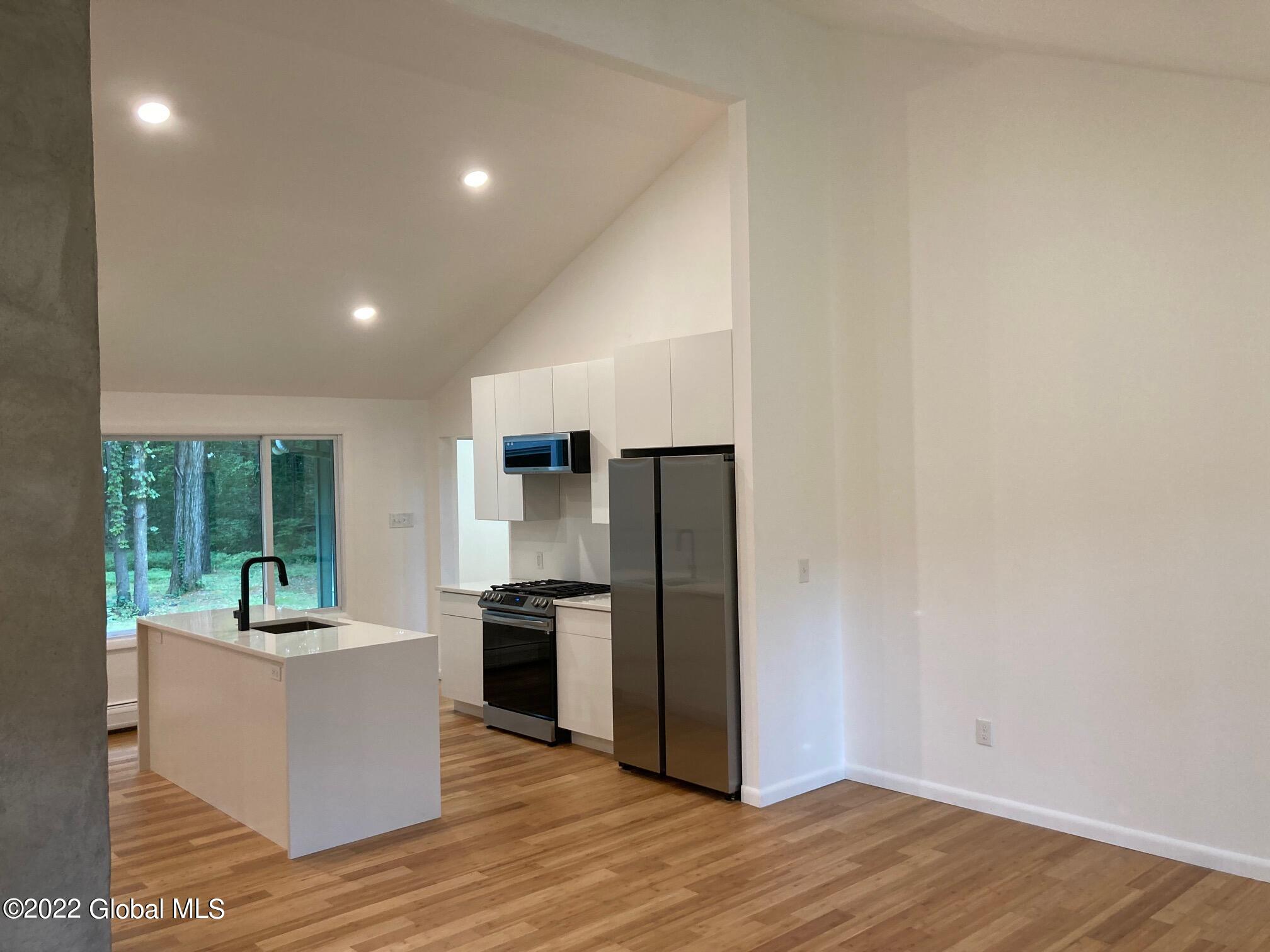 9 Pineview Lane Halfmoon, NY 12065 - Photo 12 of 59 IMG_4300