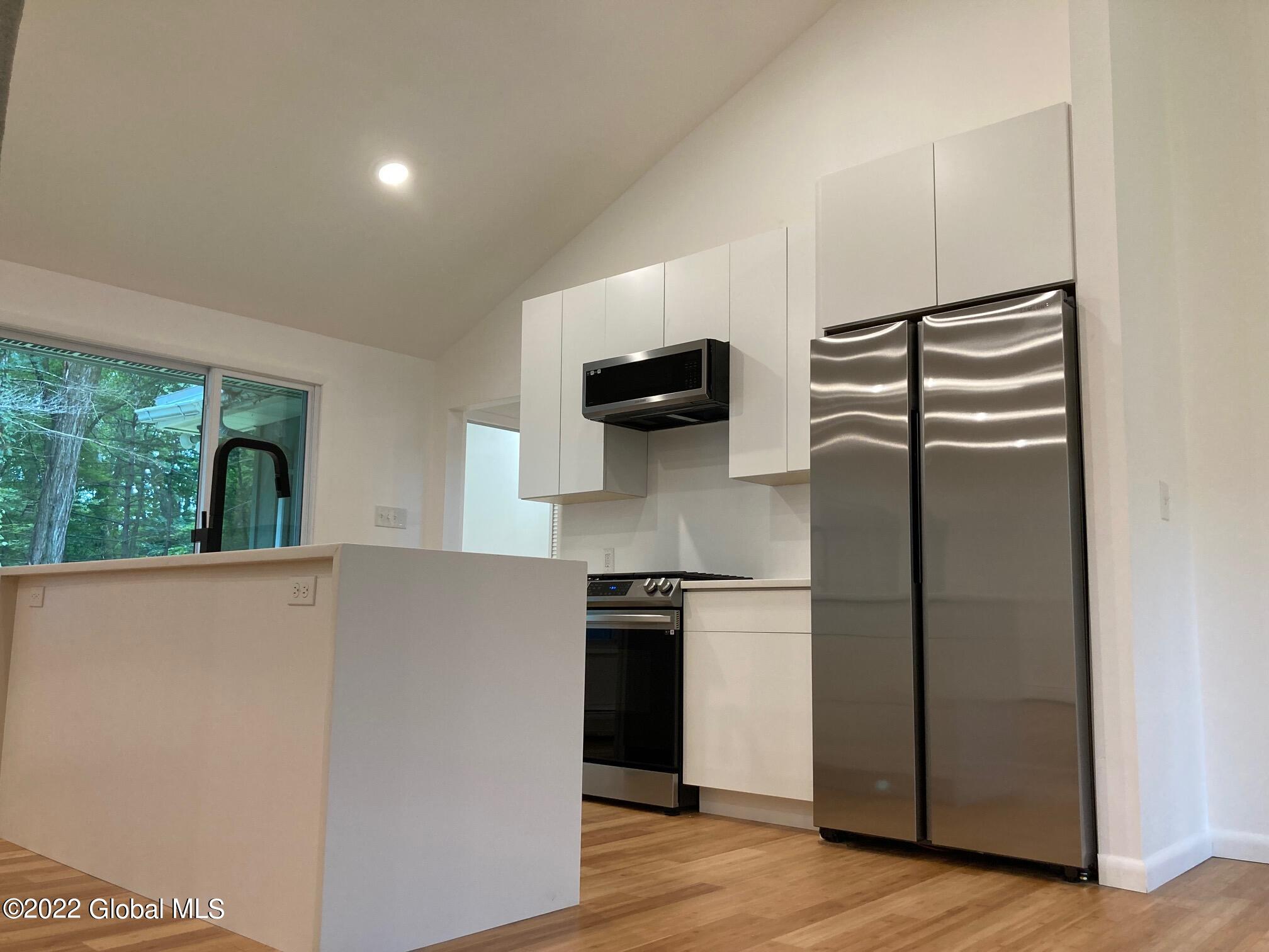 9 Pineview Lane Halfmoon, NY 12065 - Photo 20 of 59 IMG_4322