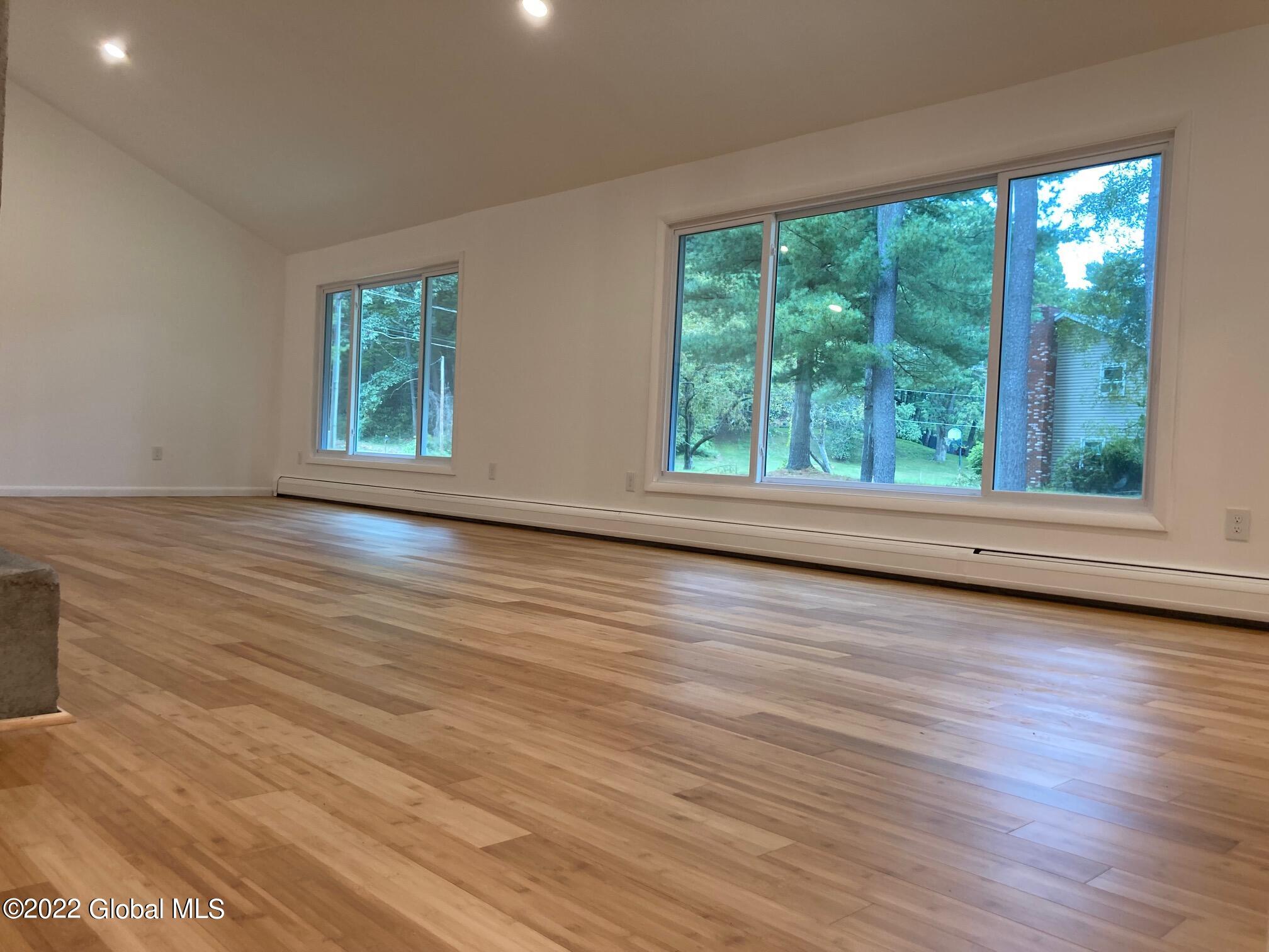 9 Pineview Lane Halfmoon, NY 12065 - Photo 25 of 59 IMG_4301