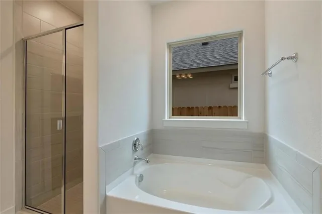 $2,245 | 205 Rosebush Drive, Liberty Hill, TX 78642