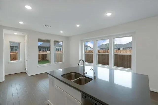 $2,245 | 205 Rosebush Drive, Liberty Hill, TX 78642