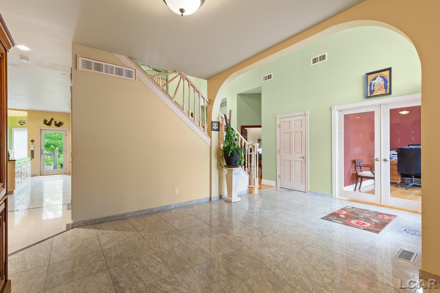 1269 Scott Ridge Drive Adrian, MI 49221 - Photo 8 of 24 50177455-f283dc74-8c3a-45fb-ab39-00ed456e8016.JPG